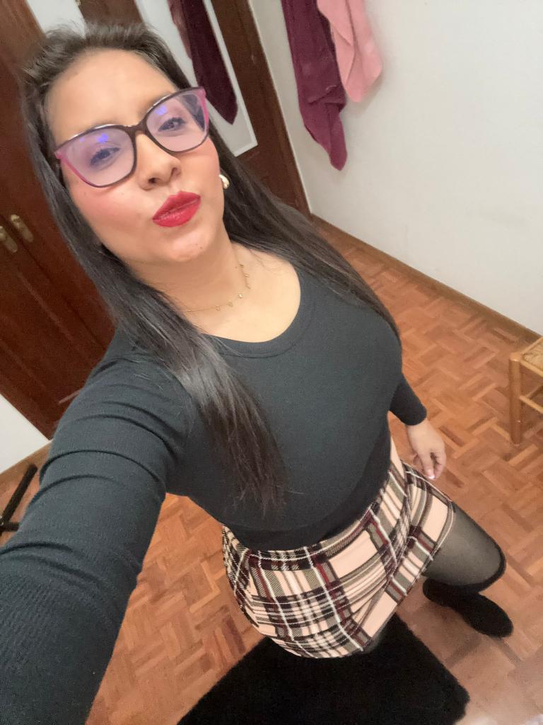 642424665: Chica busca chico en Orense
