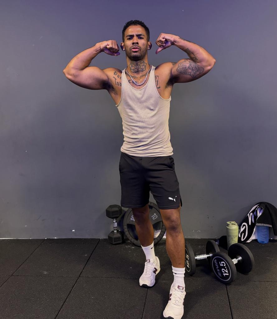 Chico busca chica en Ibiza: 