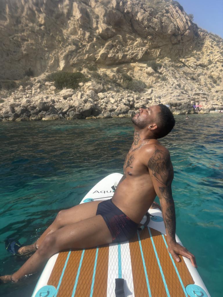 622831461: Chico busca chica en Ibiza