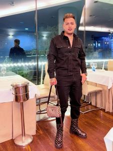 674713300: Chico busca chica en Las Palmas