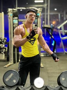 Chico busca chica en Zaragoza: 