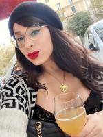 664123497: Travesti en Barcelona