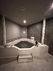 644856914: Chica busca chico en La Coruña