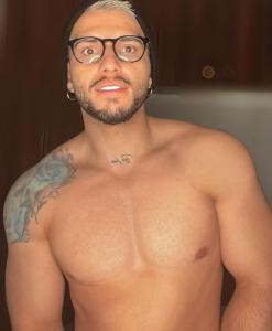 641035300: Chico busca chica en Pontevedra