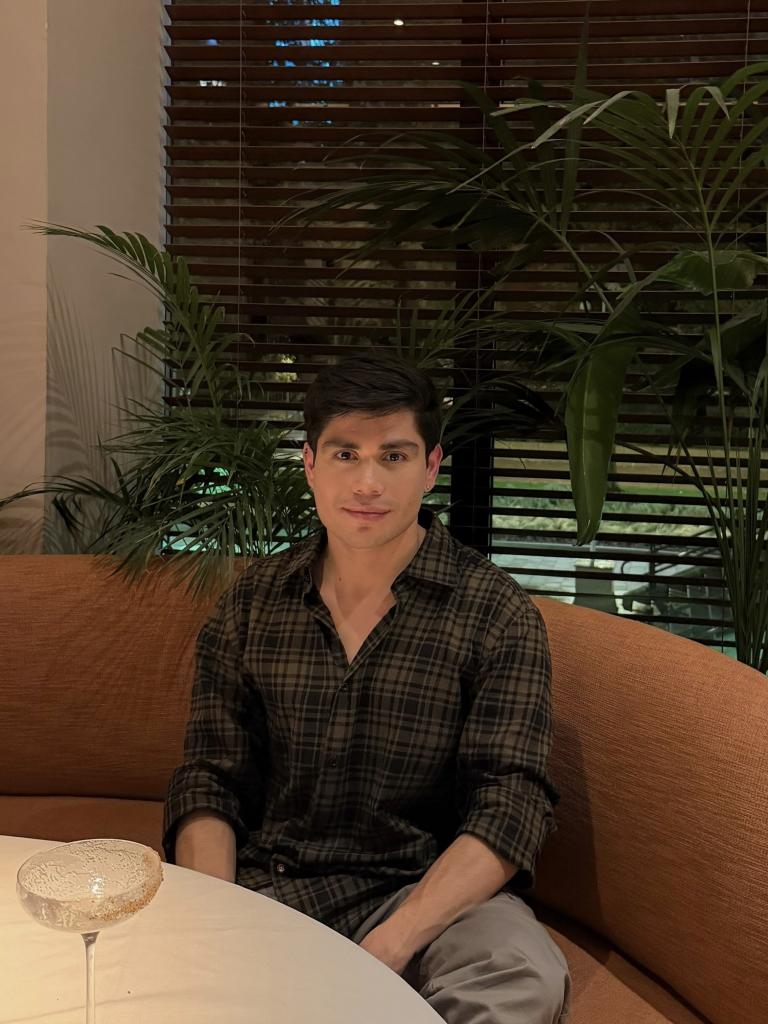 Chico busca chica en Barcelona: 