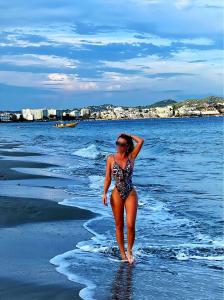 672863933: Chica busca chico en Lérida