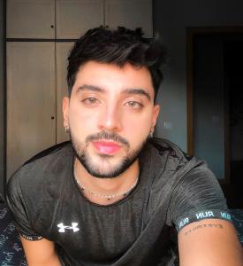 637705099: Chico busca chica en Ceuta