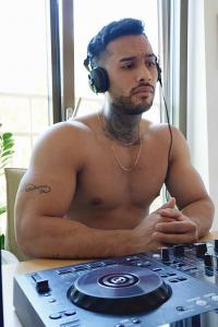 631253830: Chico busca chica en Madrid