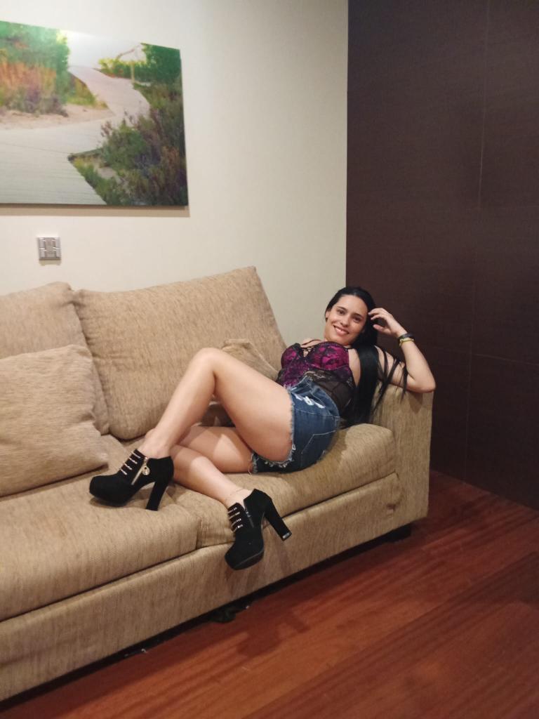 632044323: Chica busca chico en Alicante