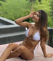 613910289: Chica busca chico en Málaga