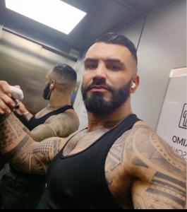 Chico busca chica en Barcelona: 