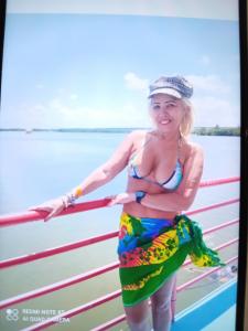 Chica busca chico en La Coruña: 