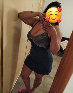 Chica busca chico en Almería: 