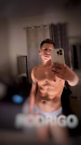 Chico busca chica en León: 