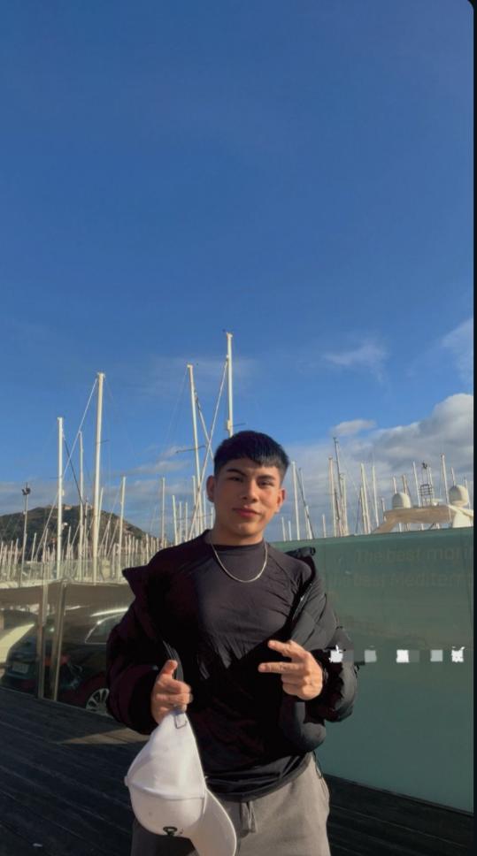 Chico busca chica en Valencia: 