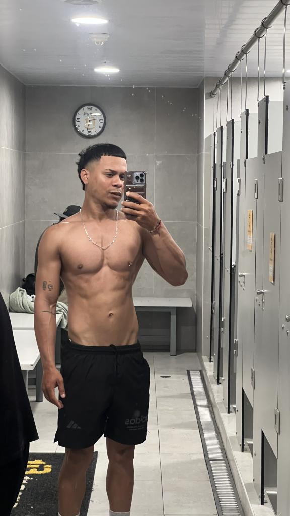 Chico busca chica en Alicante: 