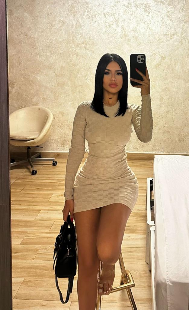 Chica busca chico en Ibiza: 