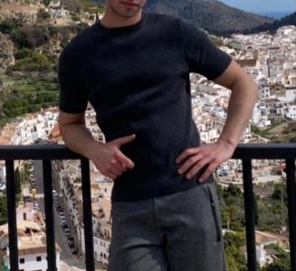 694298210: Chico busca chica en Granada