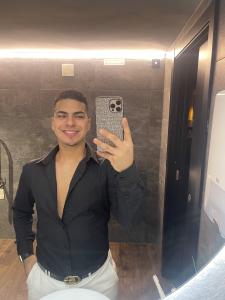 722566319: Chico busca chica en La Coruña