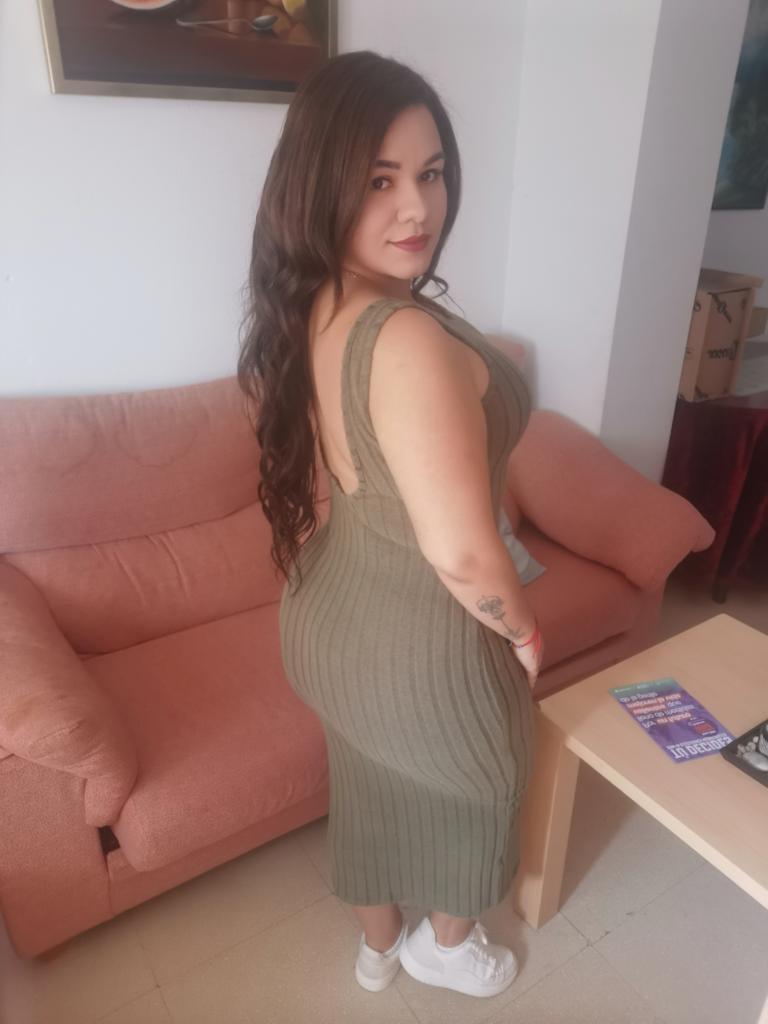 611509668: Chica busca chico en Almería
