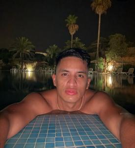 674202143: Chico busca chica en Murcia