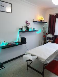 691041308: Chica busca chico en Zaragoza