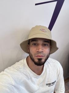 661002101: Chico busca chica en Málaga