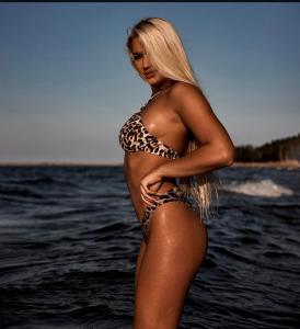 613218977: Chica busca chico en Alicante