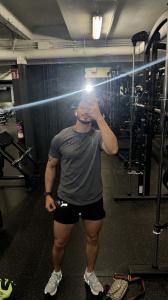 673845825: Chico busca chica en Madrid