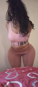 613211463: Chica busca chico en Barcelona