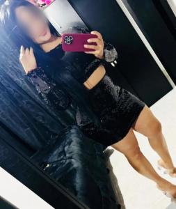 Chica busca chico en Ibiza: 