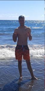 624968540: Chico busca chica en Barcelona