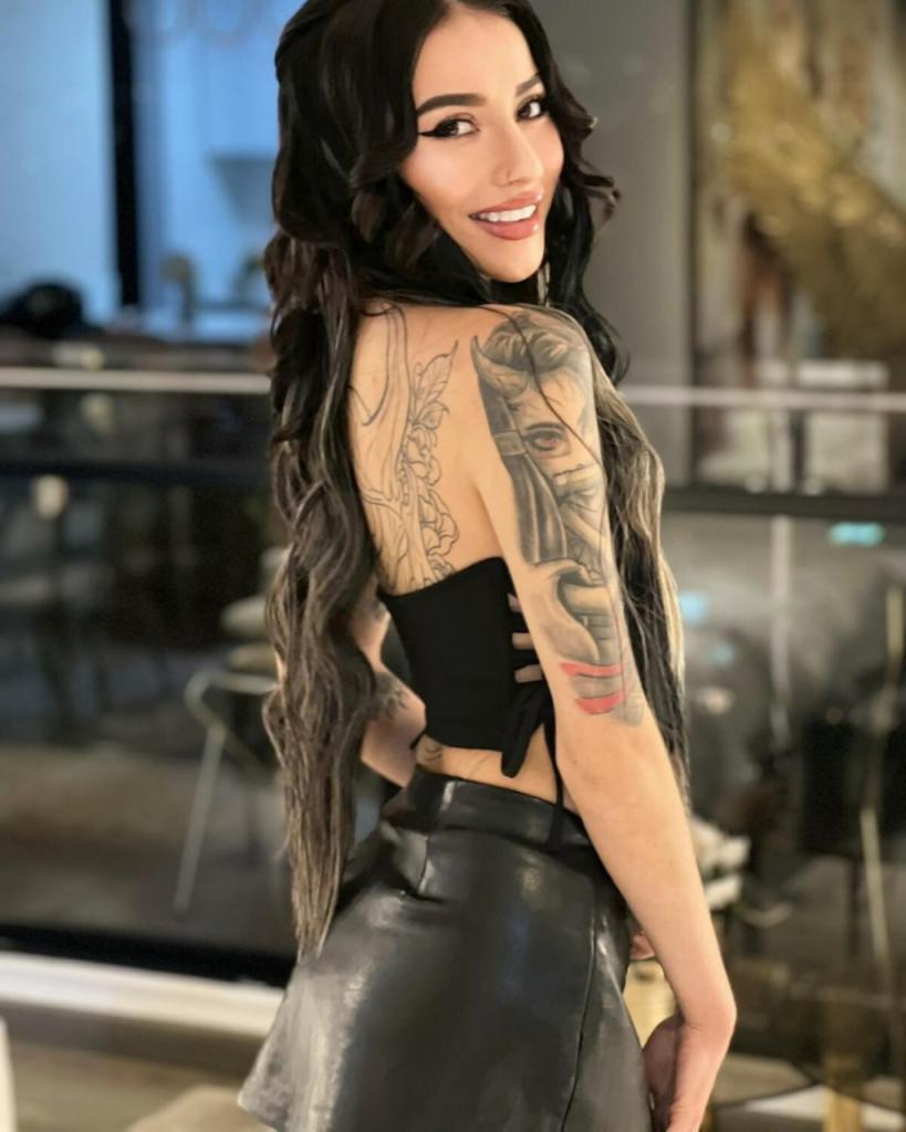 Chica busca chico en Mallorca: 