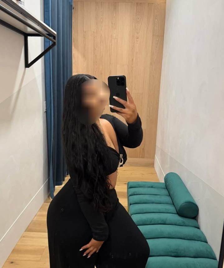 Chica busca chico en Cádiz: 