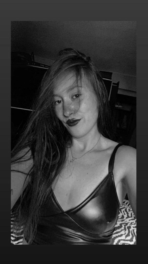 Chica busca chico en Almería: 