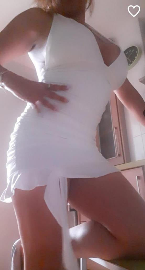Chica busca chico en Almería: 