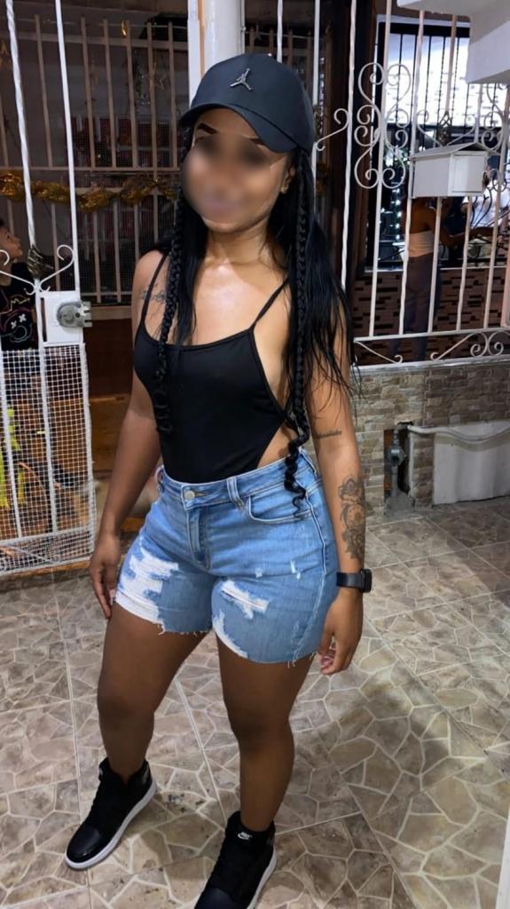 637811843: Chica busca chico en Alicante