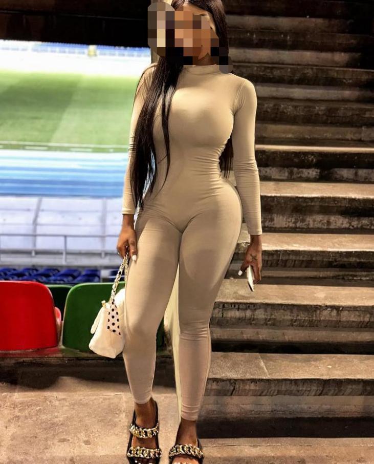 699387190: Chica busca chico en Cádiz