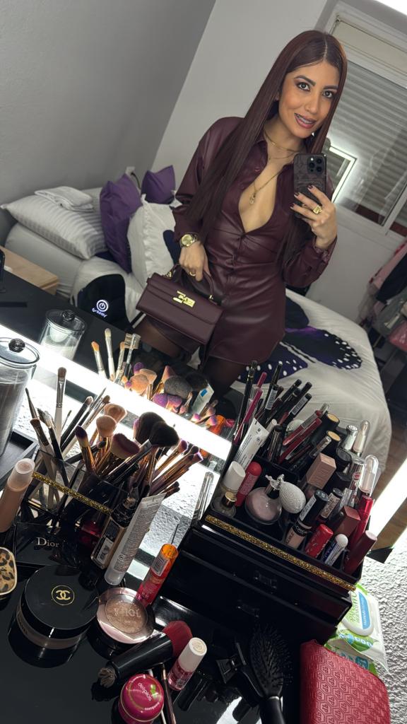 631233303: Chica busca chico en Asturias