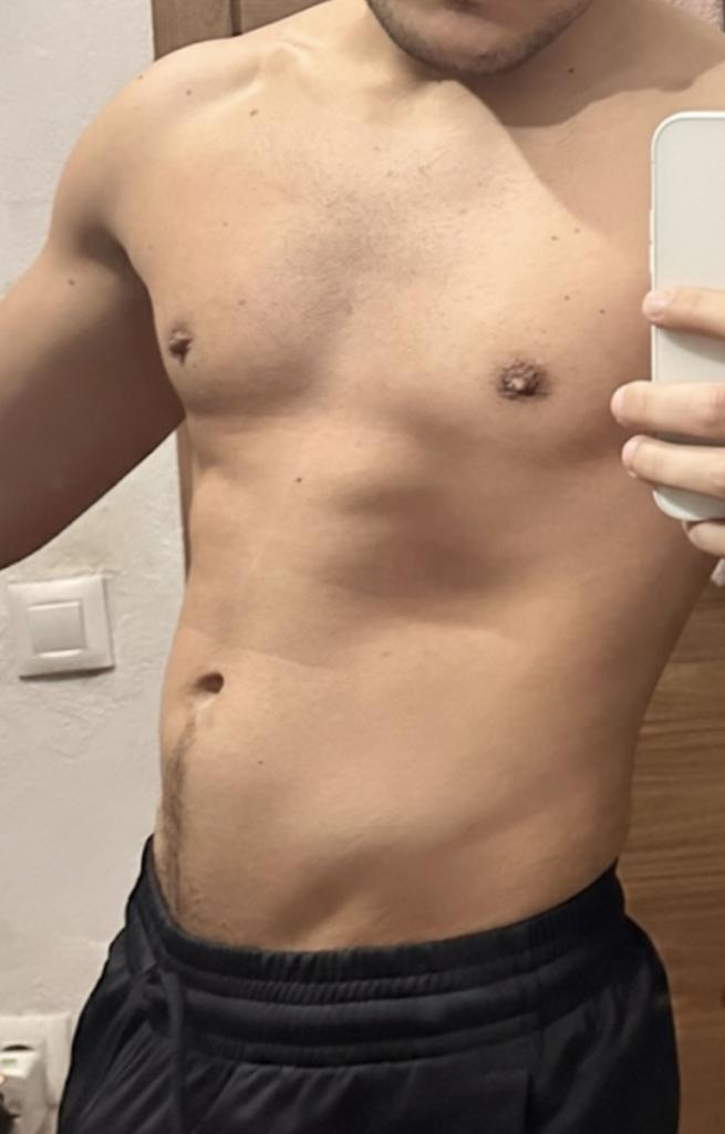 Chico busca chica en Sevilla: 