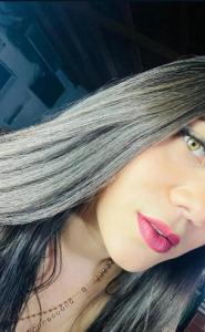 607338255: Chica busca chico en Sevilla