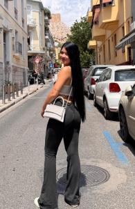 663737090: Chica busca chico en Tarragona