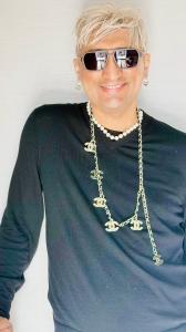 608259318: Chico busca chica en Barcelona