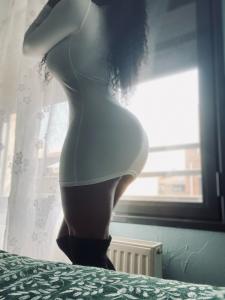 613460074: Chica busca chico en Murcia