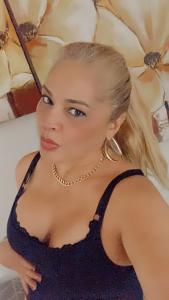 613416058: Chica busca chico en La Coruña