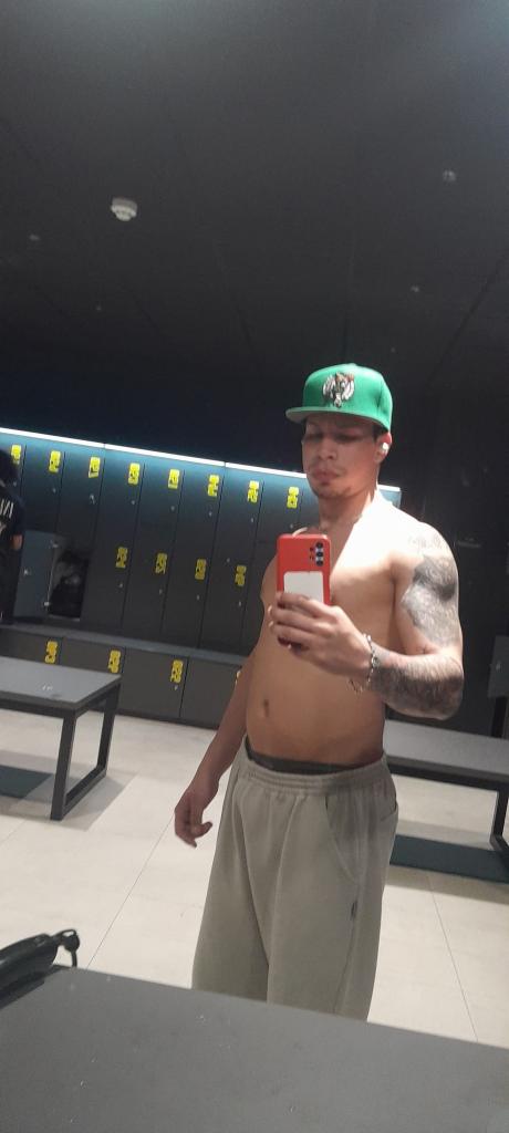 Chico busca chica en Zaragoza: 