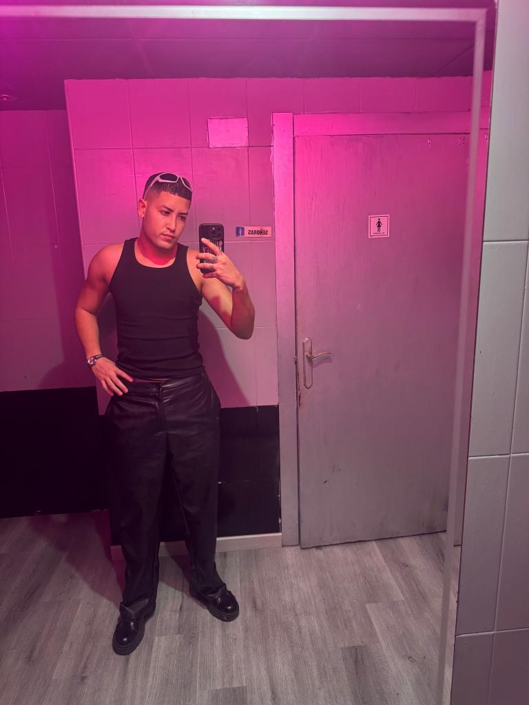 Chico busca chica en Alicante: 