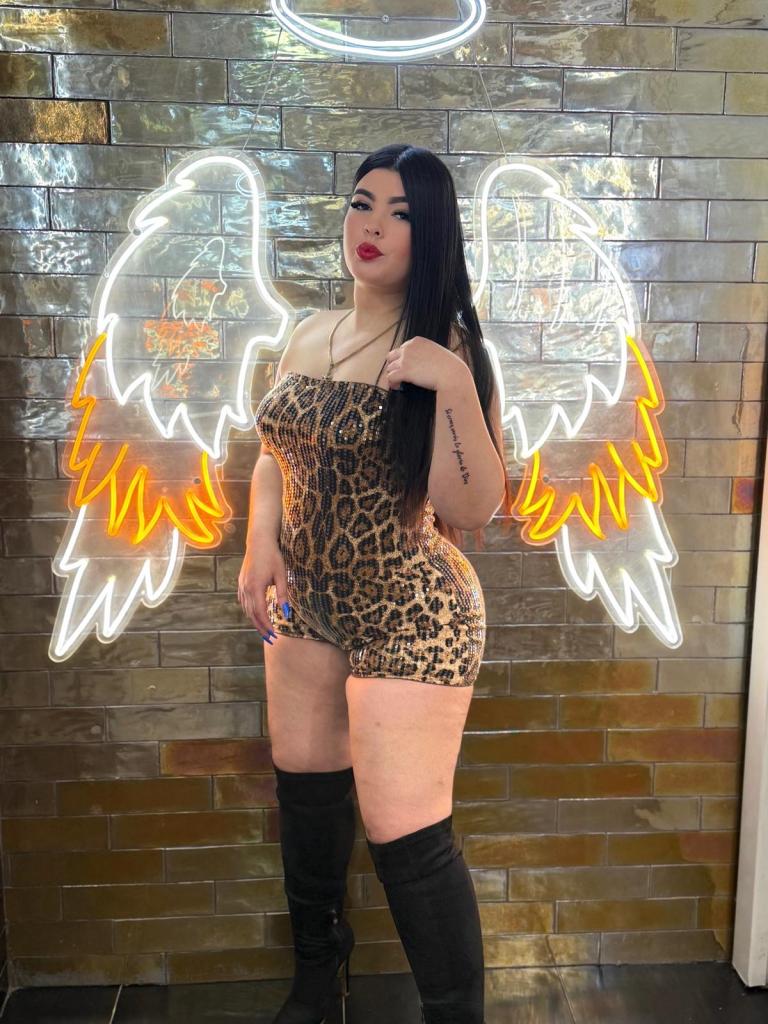 Chica busca chico en Granada: 