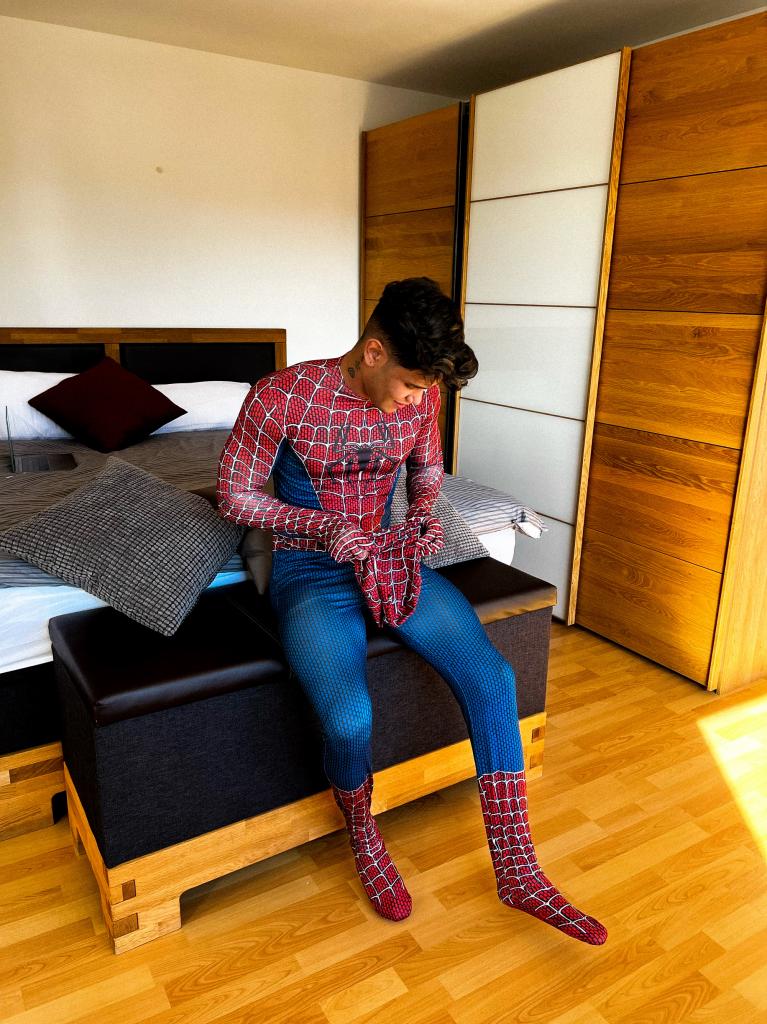 613295182: Chico busca chica en Málaga