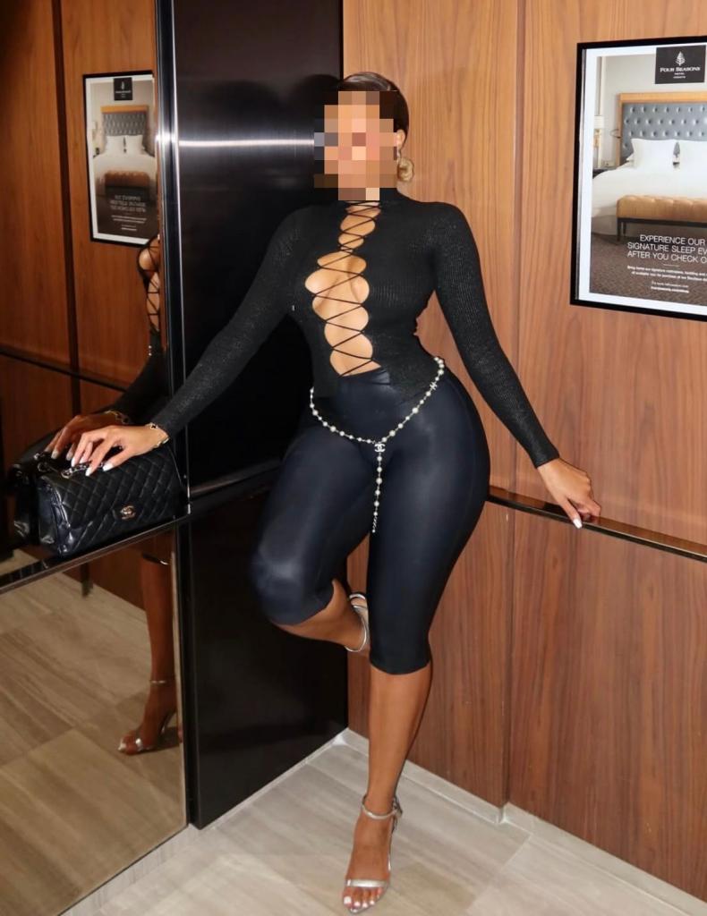 Chica busca chico en Granada: 